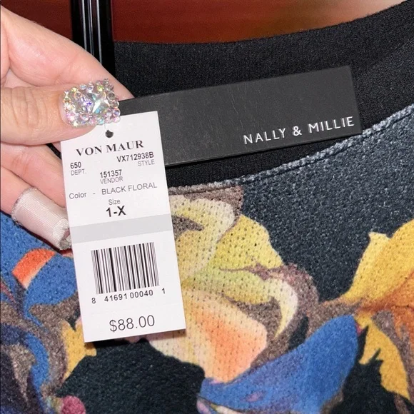 Nally & Millie Black Knit Tunic Top, NWT, SOFT!!!!! - Picture 3 of 6